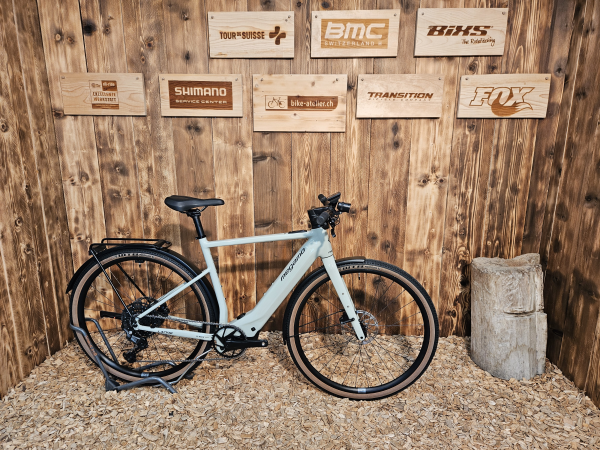Megamo Lande Flat-Bar Equipped